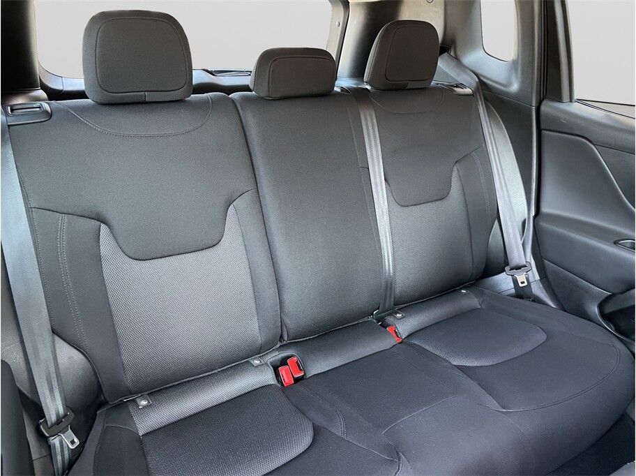 2023 Jeep Renegade Latitude Sport Utility 4D Port Orchard WA