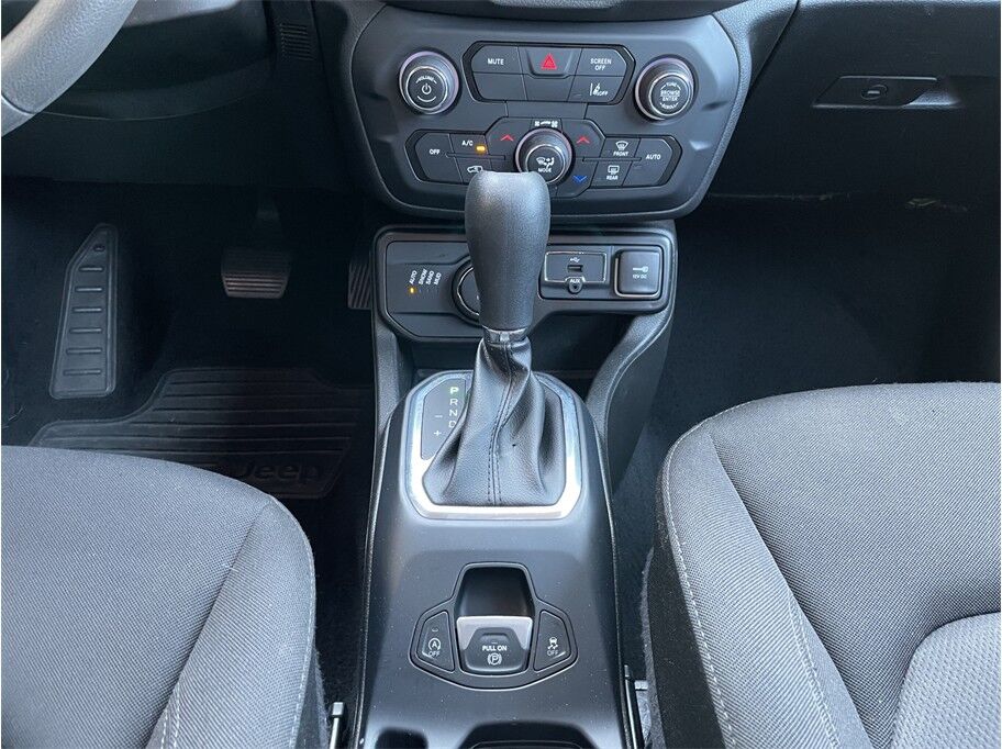 2023 Jeep Renegade Latitude Sport Utility 4D Port Orchard WA