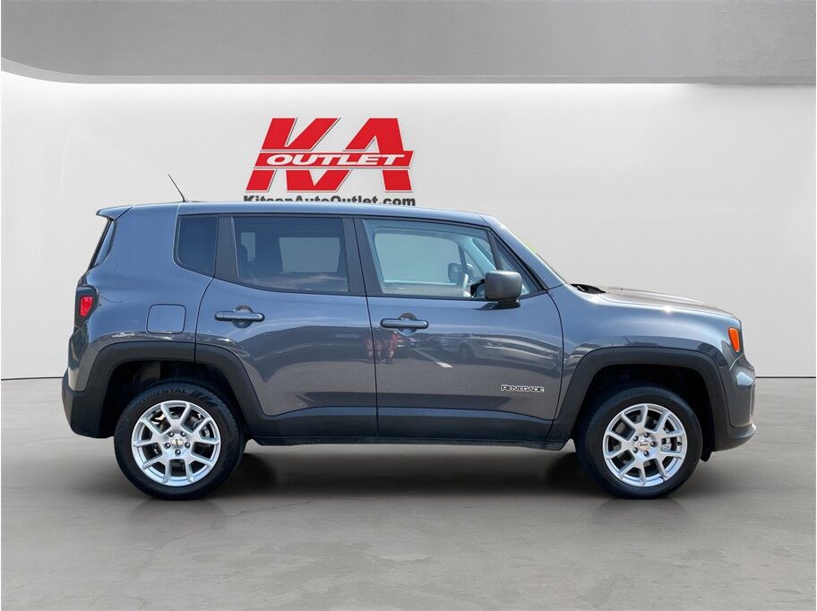 2023 Jeep Renegade Latitude Sport Utility 4D
