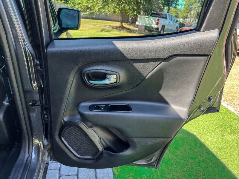 2023 Jeep Renegade Latitude Wilmington NC