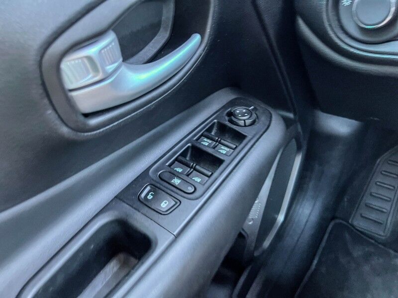 2023 Jeep Renegade Latitude Wilmington NC