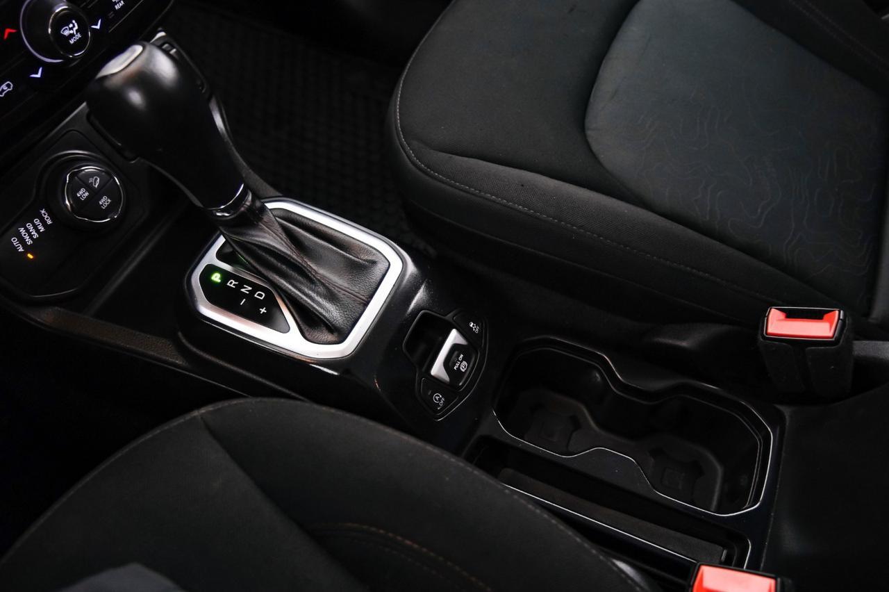 2023 Jeep Renegade TRAILHAWK 4WD BLIND SPOT LAND DEPARTURE NAVIGATION REAR CAMERA KEYLESS START Carrollton TX