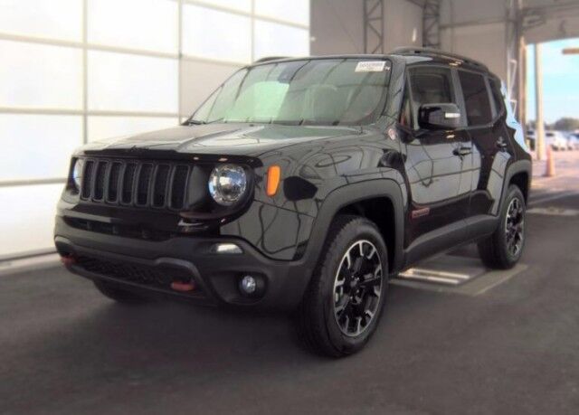 2023 Jeep Renegade Trailhawk