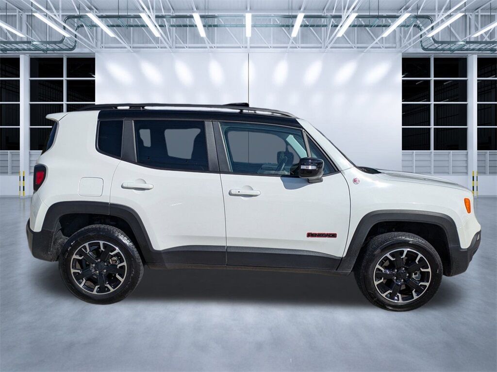2023 Jeep Renegade Trailhawk
