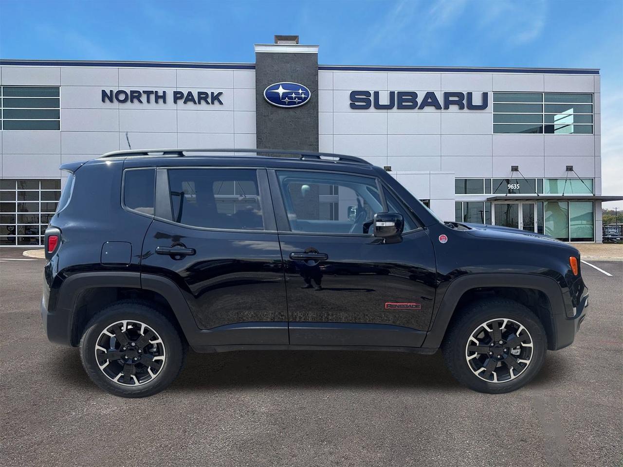 2023 Jeep Renegade Trailhawk