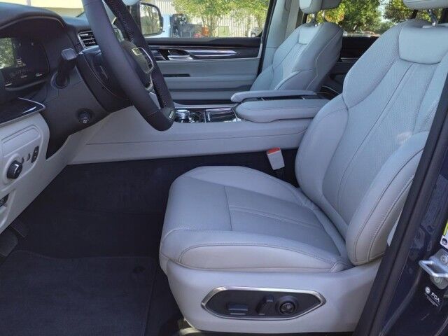 2023 Jeep Wagoneer   TX