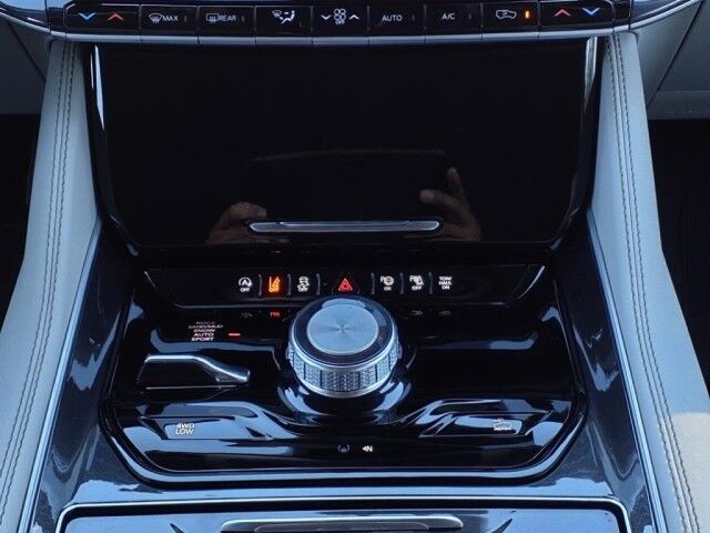 2023 Jeep Wagoneer   TX