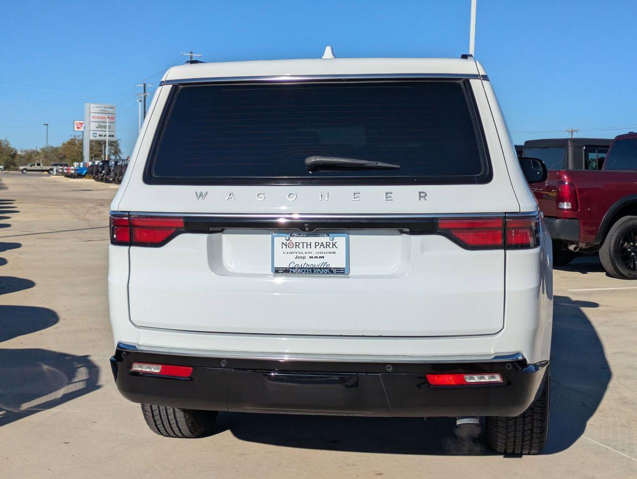 2023 Jeep Wagoneer BASE Castroville TX