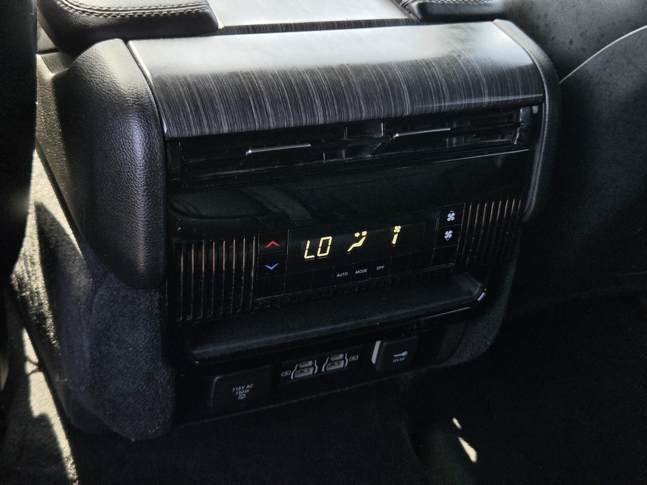 2023 Jeep Wagoneer L Series II Beeville TX