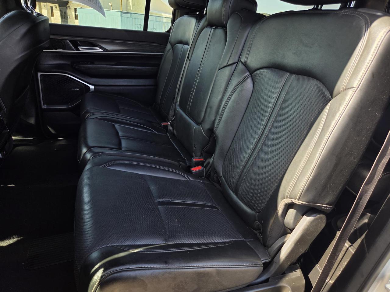 2023 Jeep Wagoneer L Series II Beeville TX