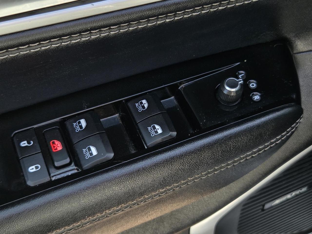 2023 Jeep Wagoneer L Series II Beeville TX