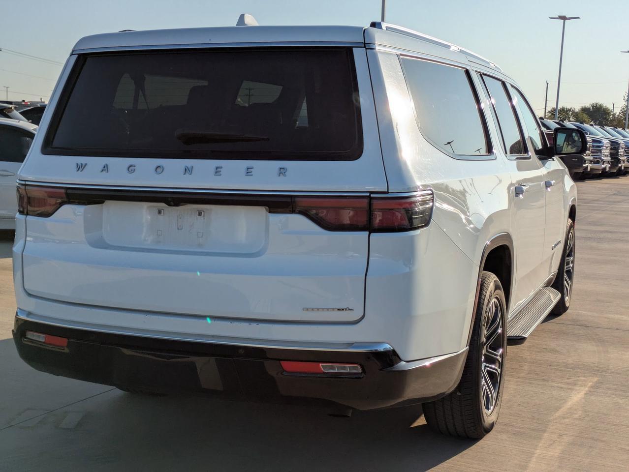 2023 Jeep Wagoneer L Series II Castroville TX