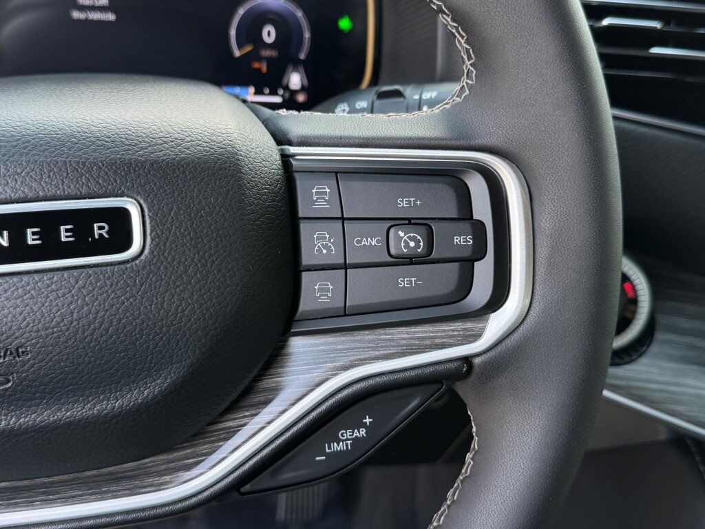 2023 Jeep Wagoneer L Series III Chantilly VA