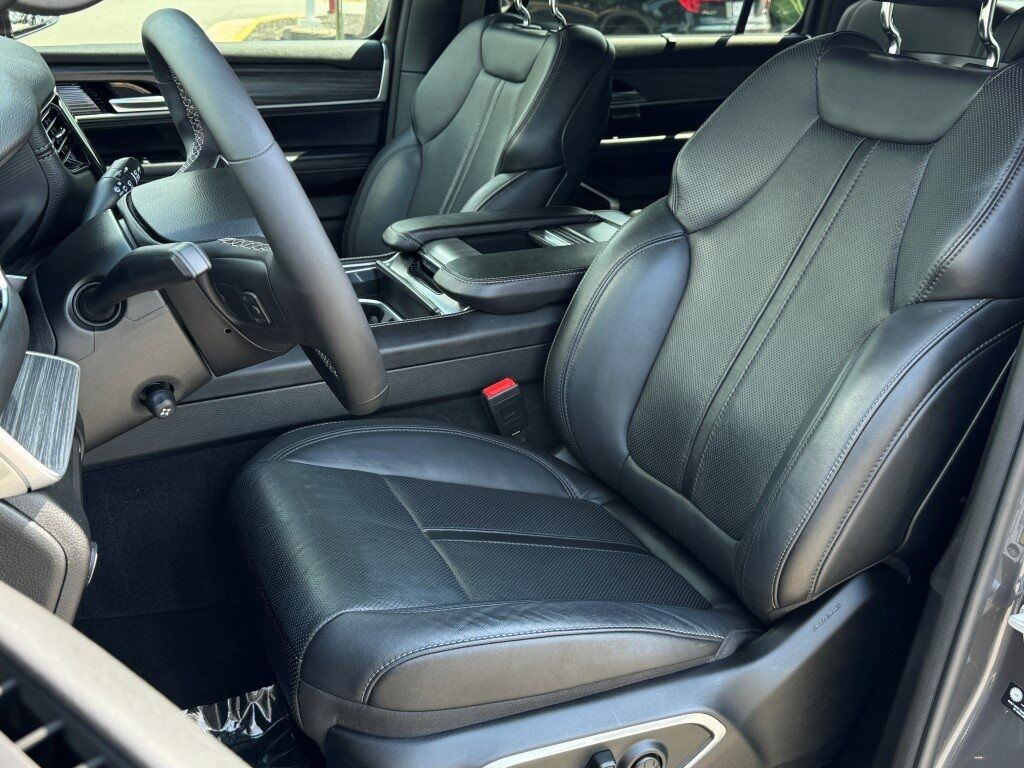 2023 Jeep Wagoneer L Series III Chantilly VA
