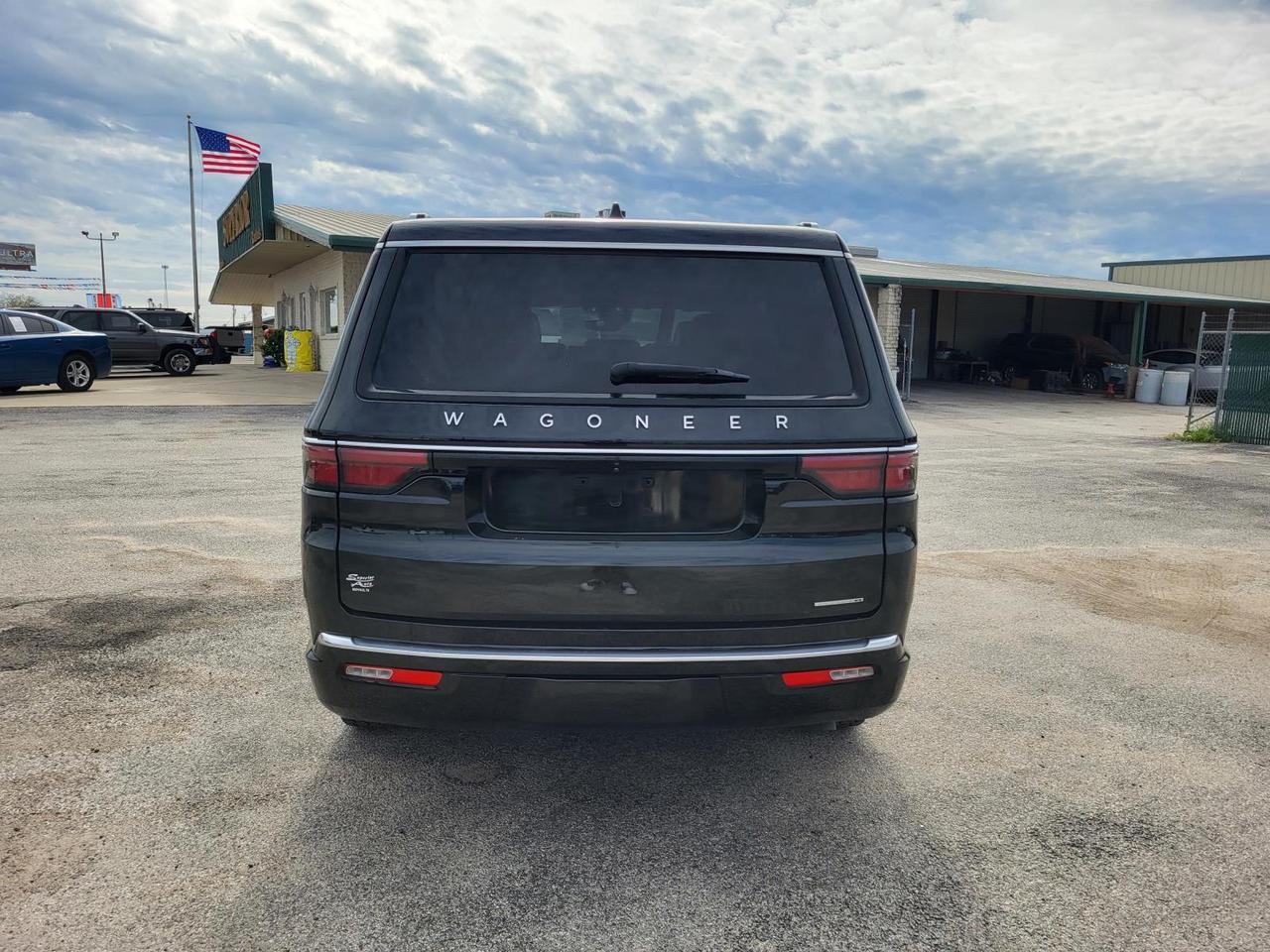 2023 Jeep Wagoneer Series II 4x2