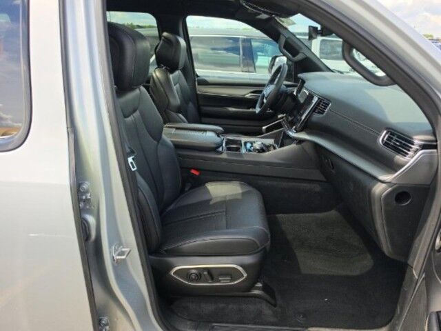 2023 Jeep Wagoneer Series II Carbide Marshfield MA