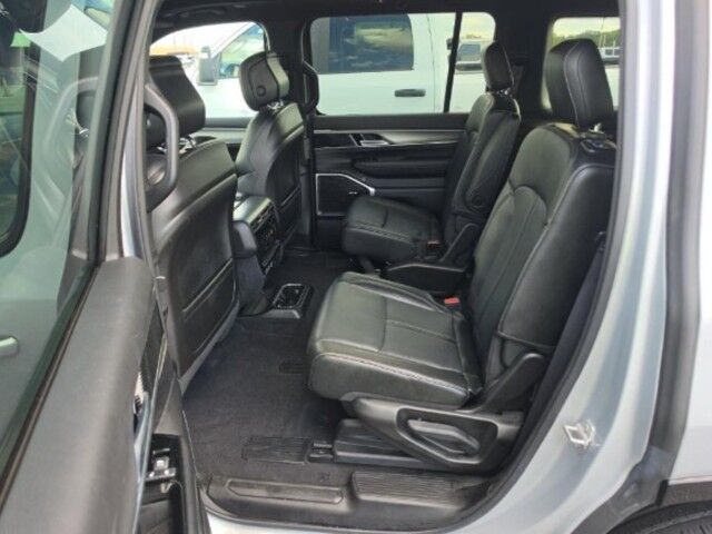 2023 Jeep Wagoneer Series II Carbide Marshfield MA