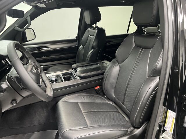 2023 Jeep Wagoneer Series II Highlands Ranch CO