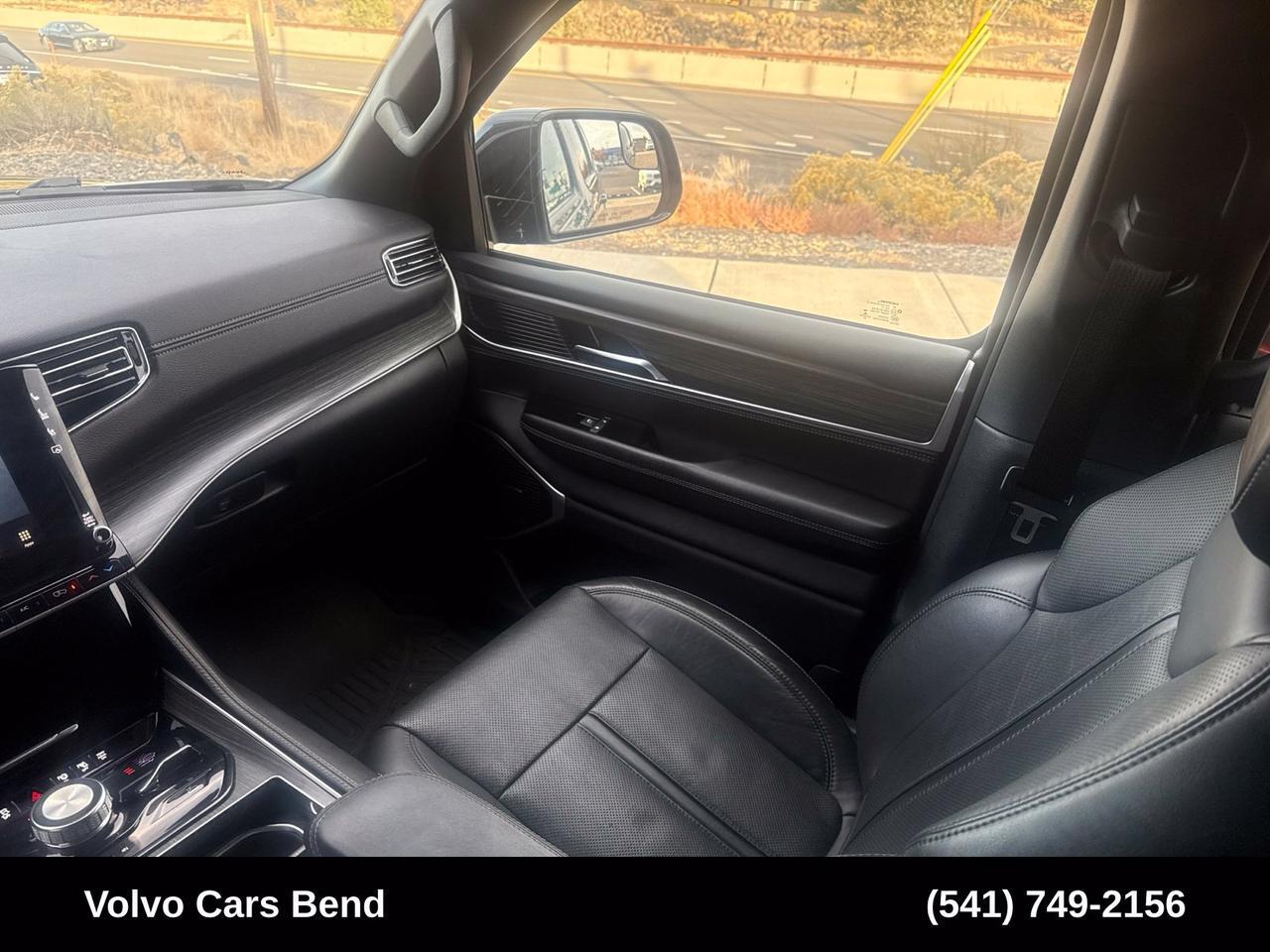 2023 Jeep Wagoneer Series II Bend OR