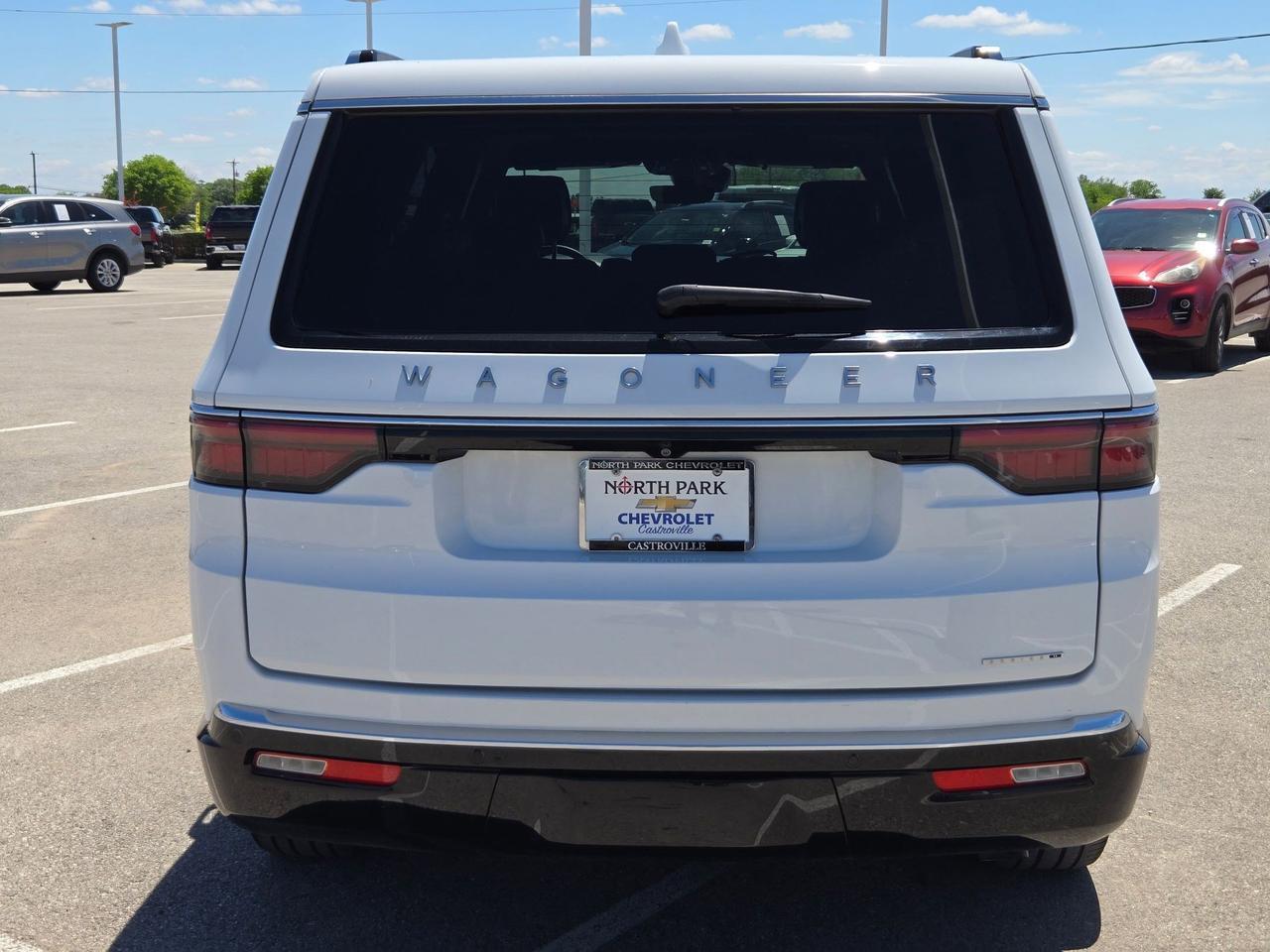 2023 Jeep Wagoneer Series II Castroville TX