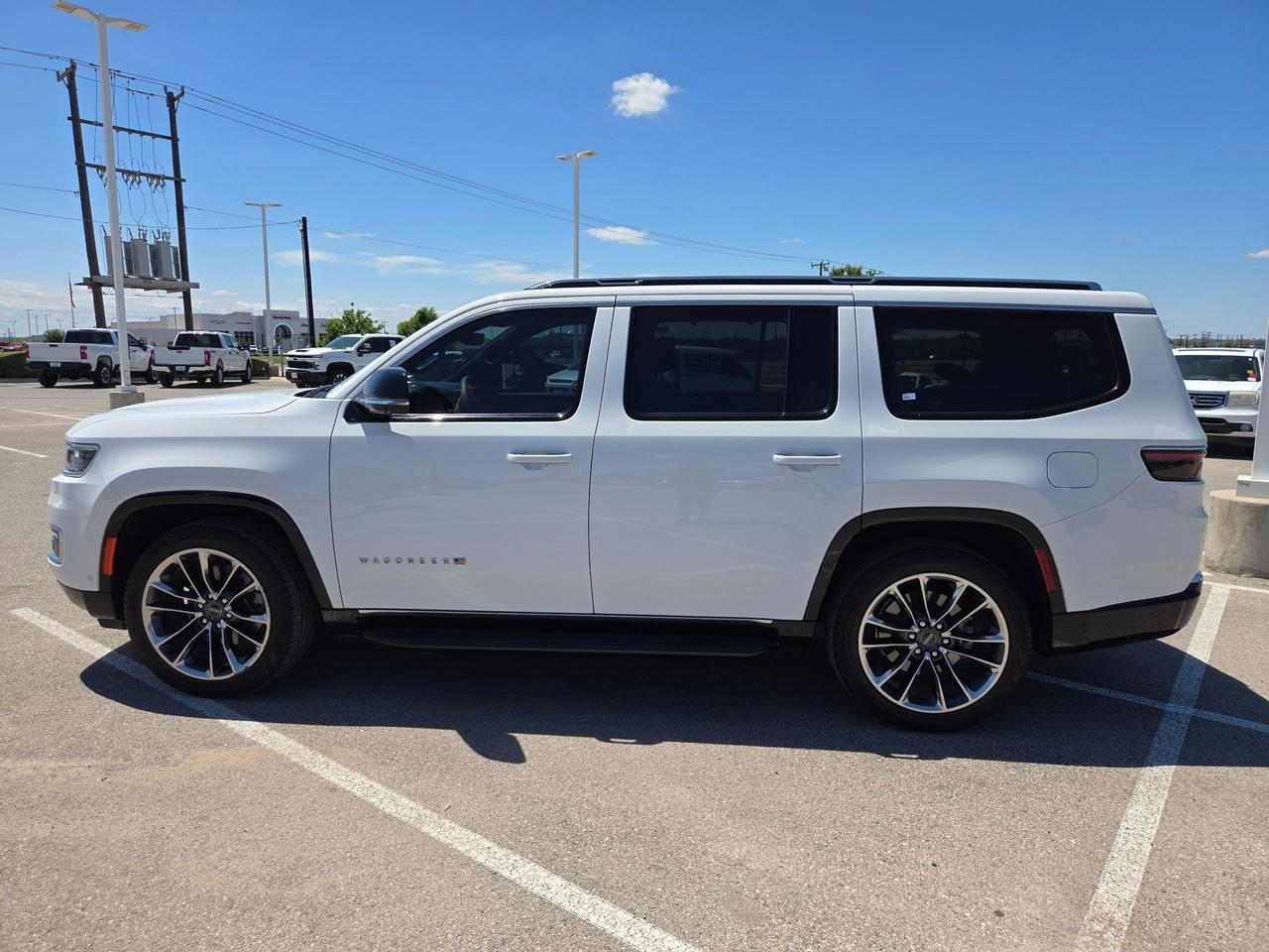 2023 Jeep Wagoneer Series II Castroville TX