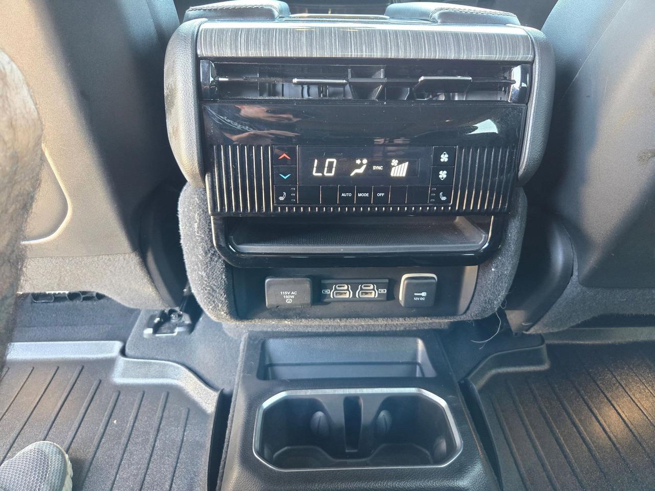 2023 Jeep Wagoneer Series II Castroville TX