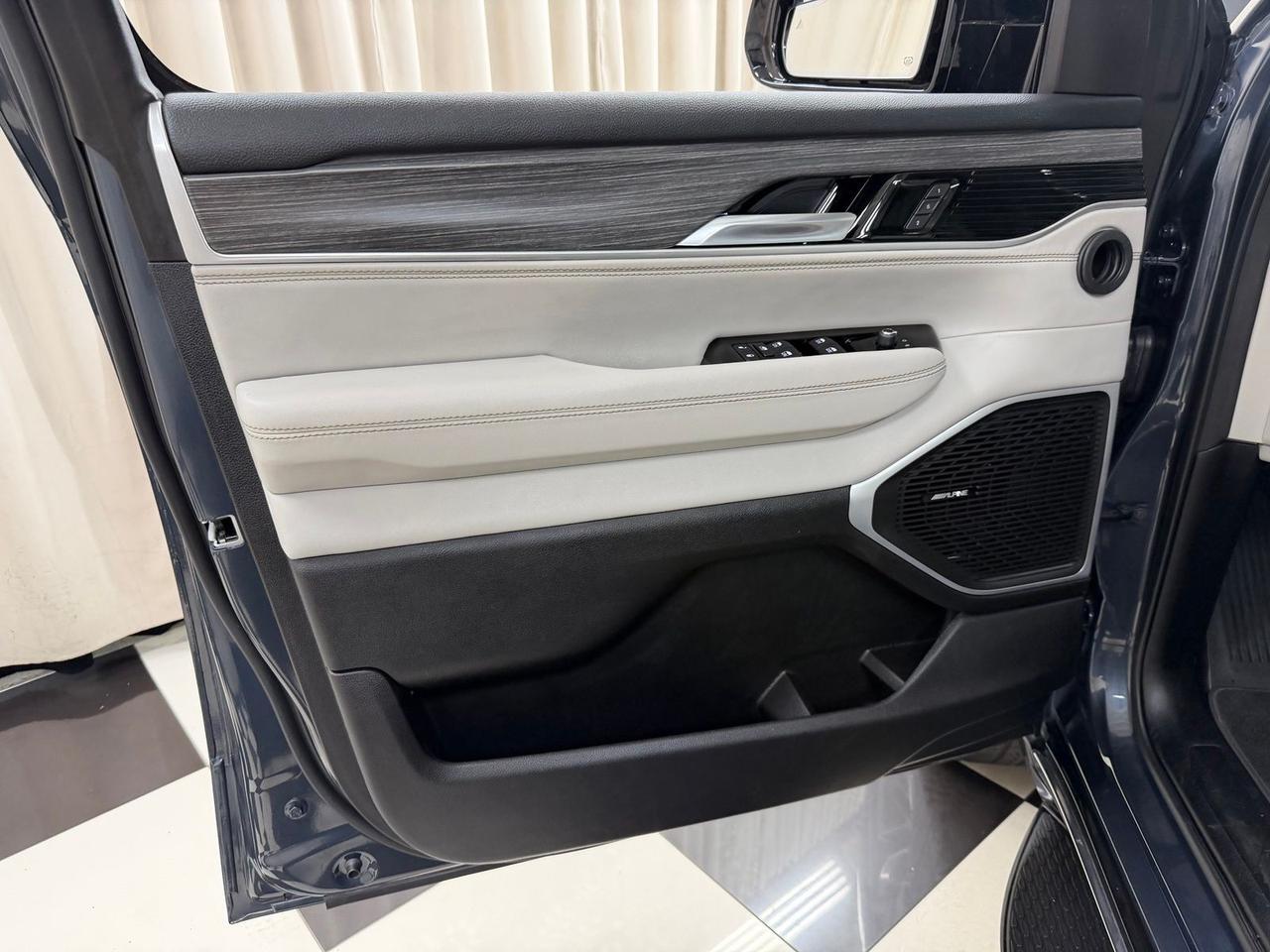 2023 Jeep Wagoneer Series II Annapolis MD