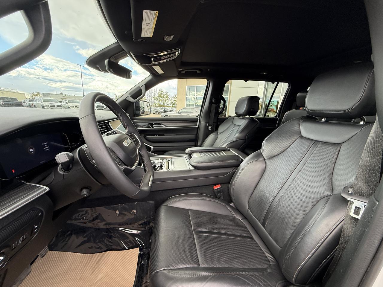 2023 Jeep Wagoneer Series III 4x4 | 3L Hurricane | Nappa Leather | NAV | 3rd Row Seating | Power Liftgate Redwater AB