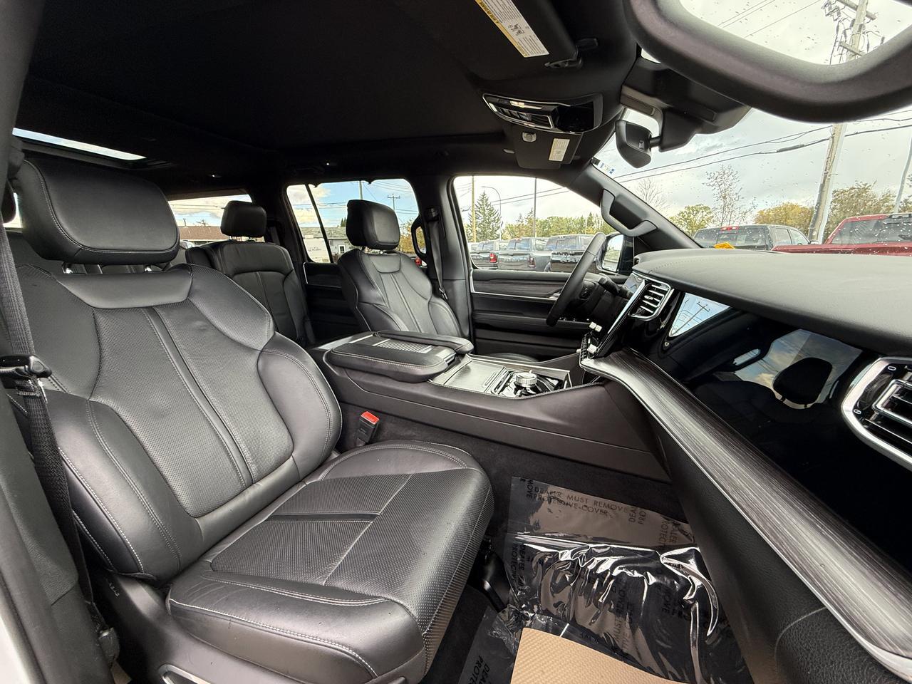2023 Jeep Wagoneer Series III 4x4 | 3L Hurricane | Nappa Leather | NAV | 3rd Row Seating | Power Liftgate Redwater AB