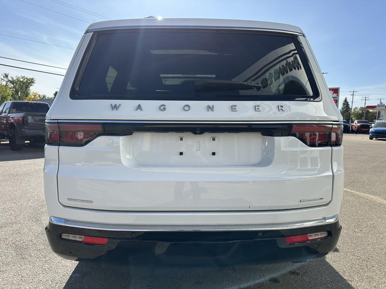 2023 Jeep Wagoneer Series III Redwater AB