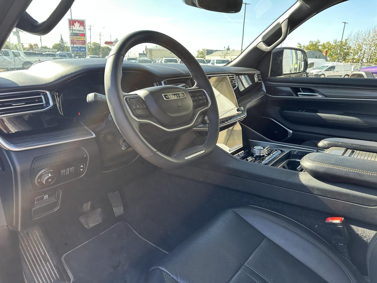 2023 Jeep Wagoneer Series III Redwater AB