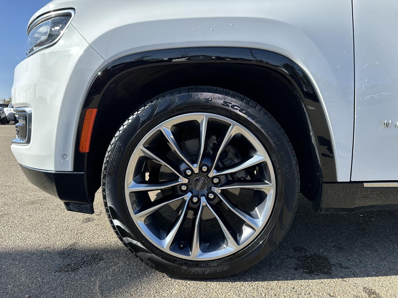 2023 Jeep Wagoneer Series III Redwater AB