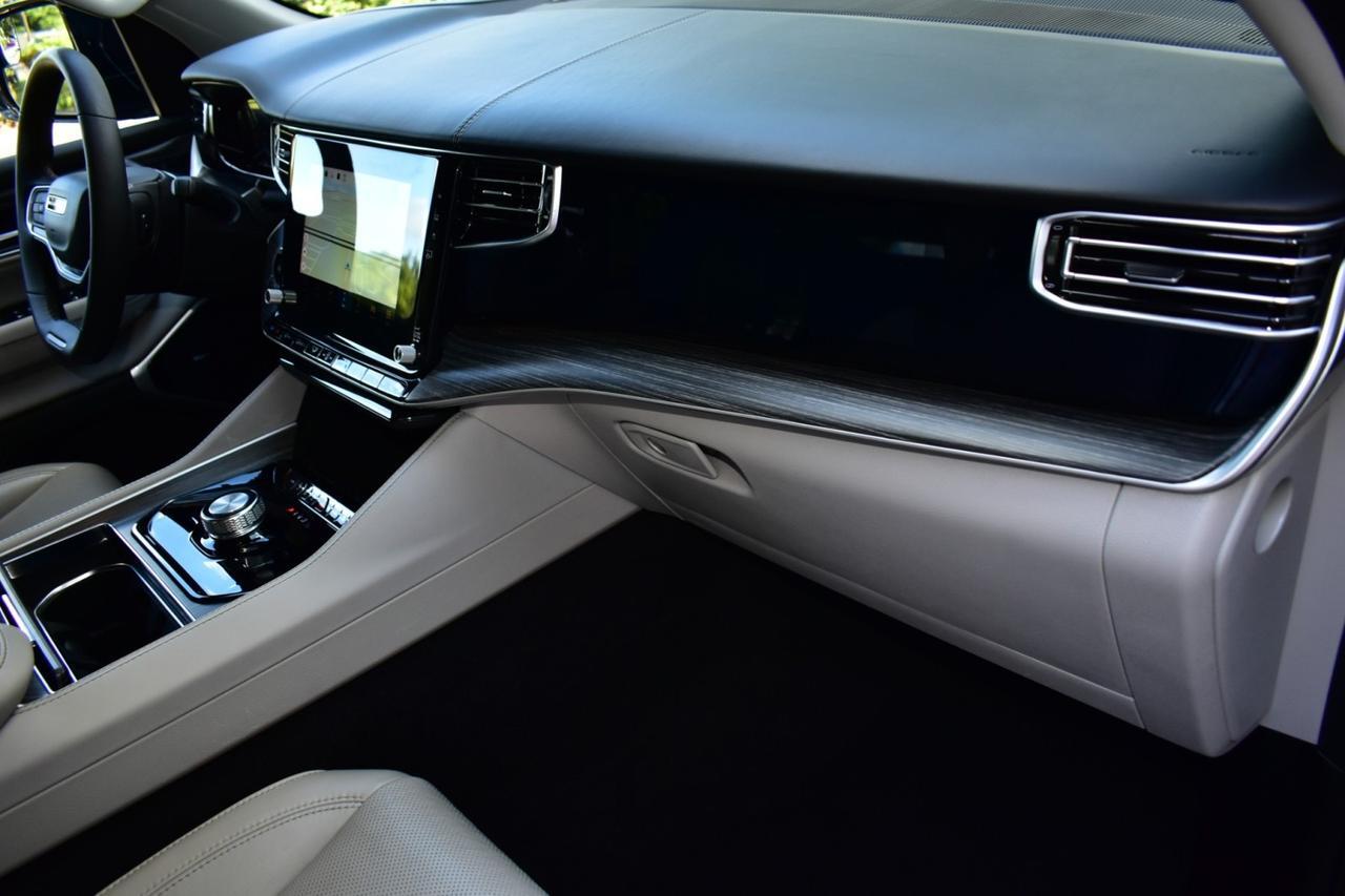 2023 Jeep Wagoneer Series III Tampa FL