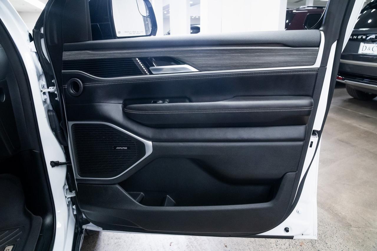 2023 Jeep Wagoneer Series III Vented Seats Quick Order Package 25N Portland OR