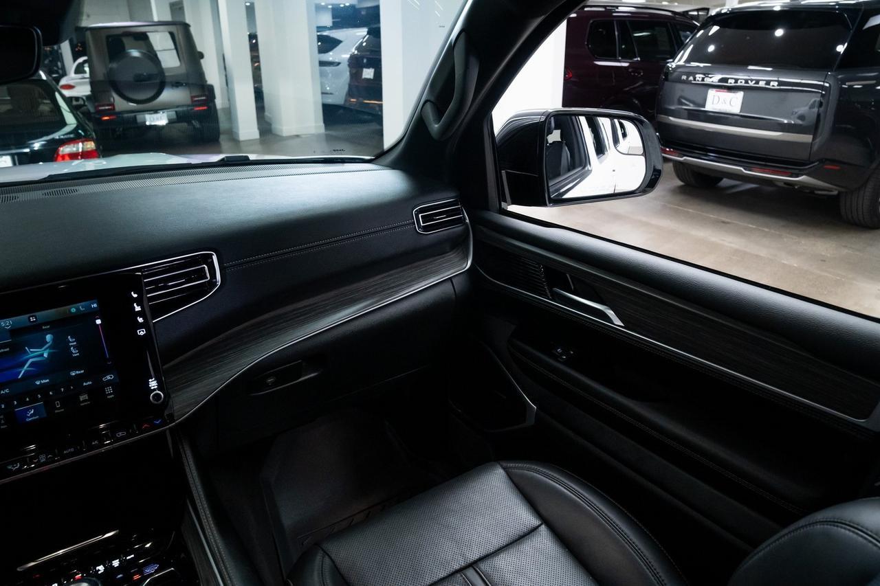 2023 Jeep Wagoneer Series III Vented Seats Quick Order Package 25N Portland OR