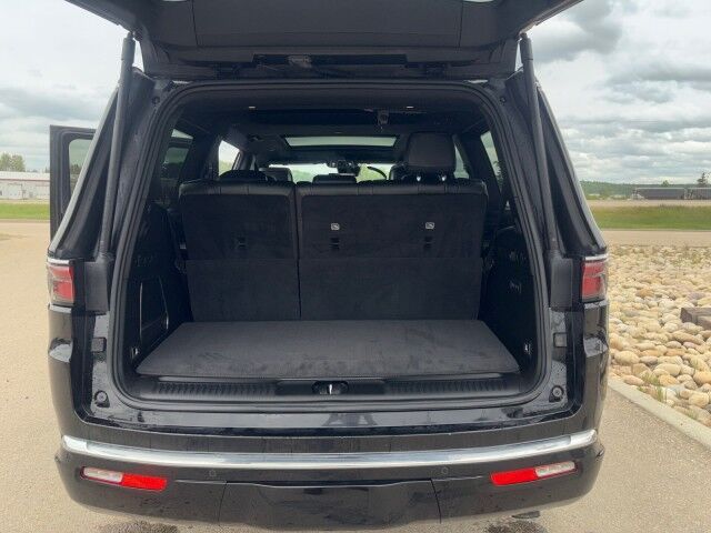 2023 Jeep Wagoneer Series III Whitecourt AB