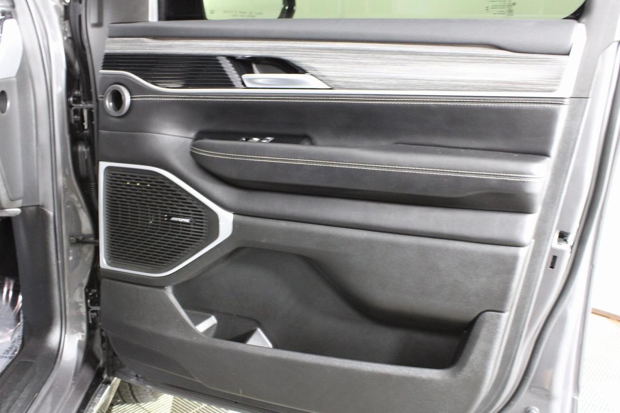 2023 Jeep Wagoneer Series III Ashland VA