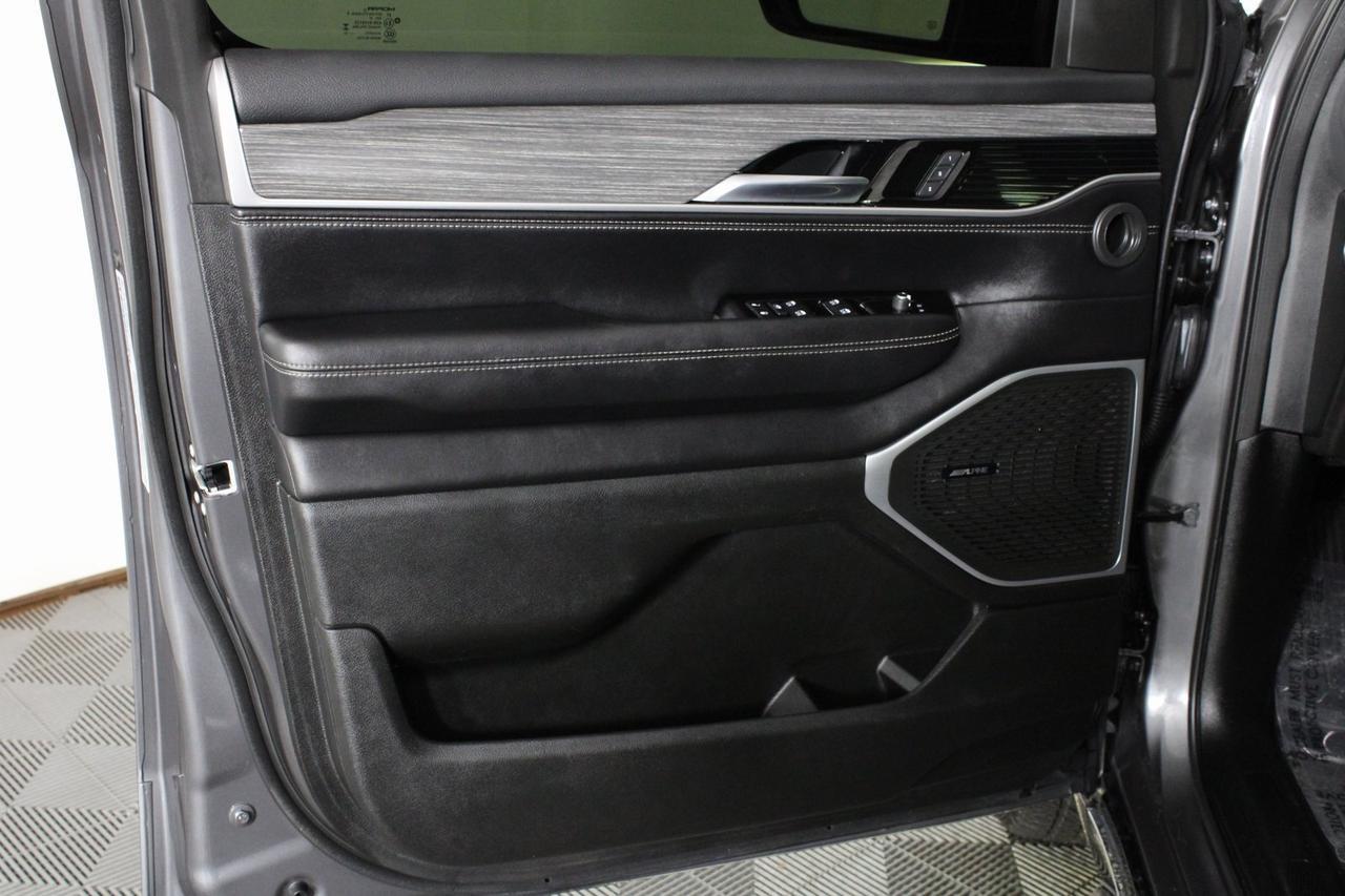 2023 Jeep Wagoneer Series III Ashland VA
