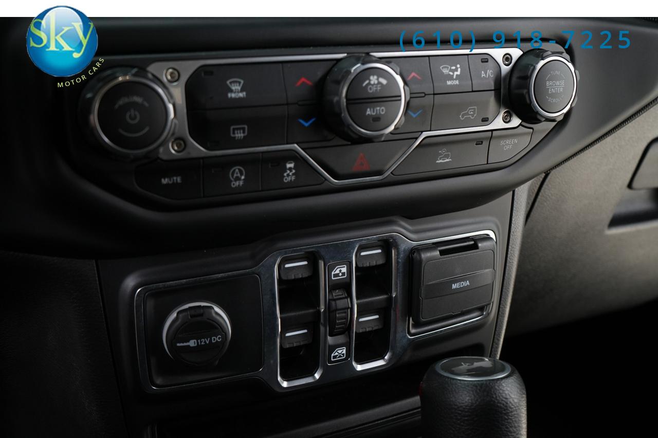 2023 Jeep Wrangler 4 Door 4WD Willys Xtreme Recon Sky One-Touch Power Top West Chester PA