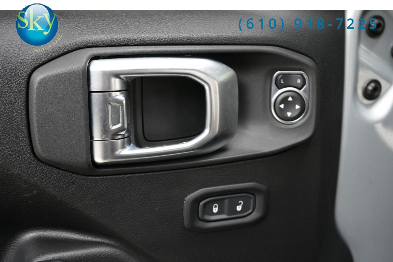 2023 Jeep Wrangler 4 Door 4WD Willys Xtreme Recon Sky One-Touch Power Top West Chester PA