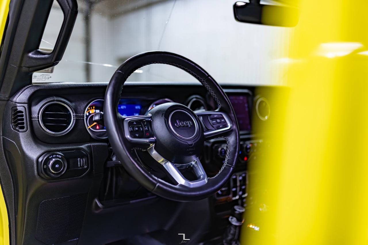 2023 Jeep Wrangler 4x4 Sahara Leather Nav BCam Red Deer AB