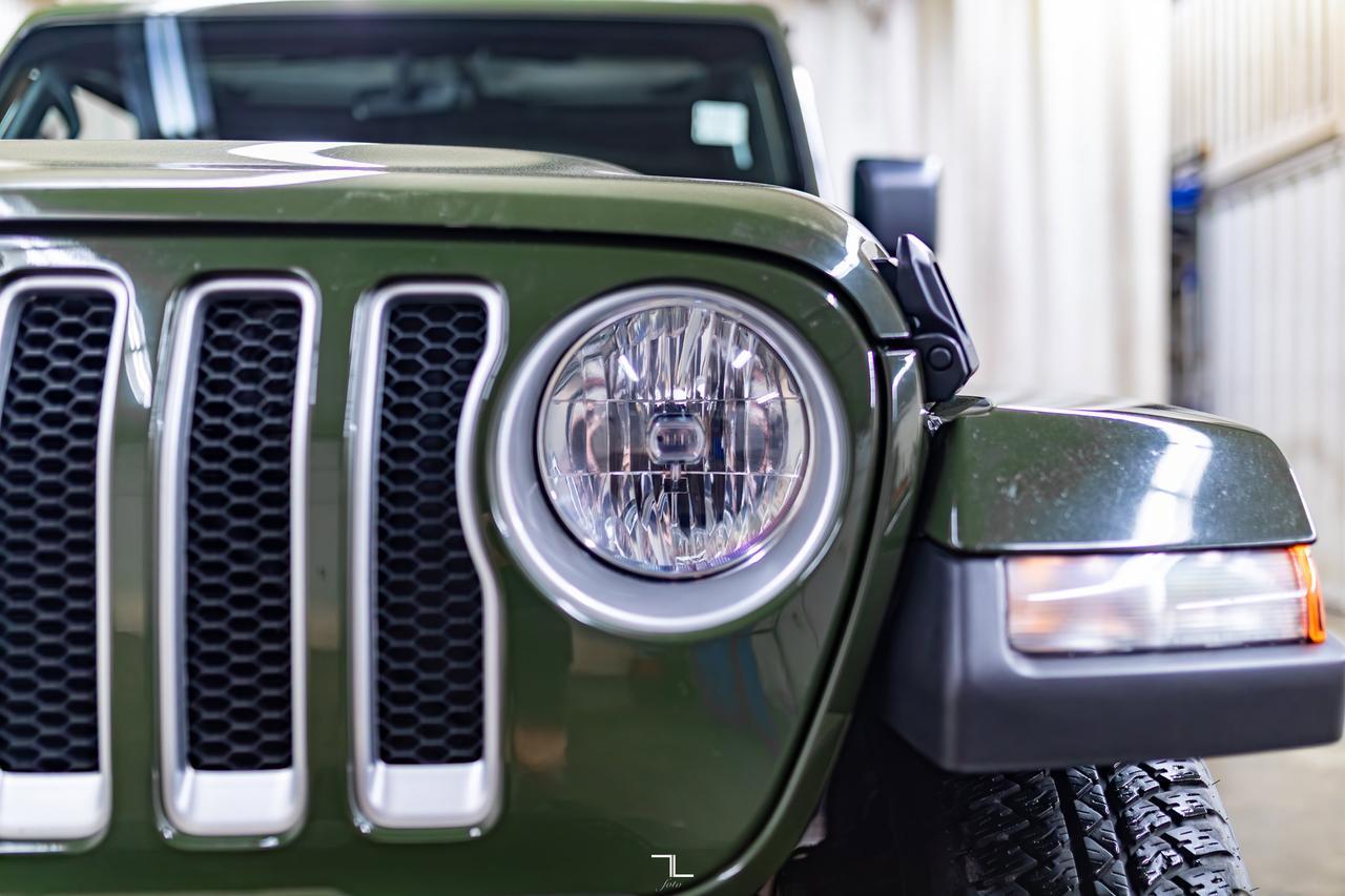 2023 Jeep Wrangler 4x4 Sahara Nav BCam Red Deer AB