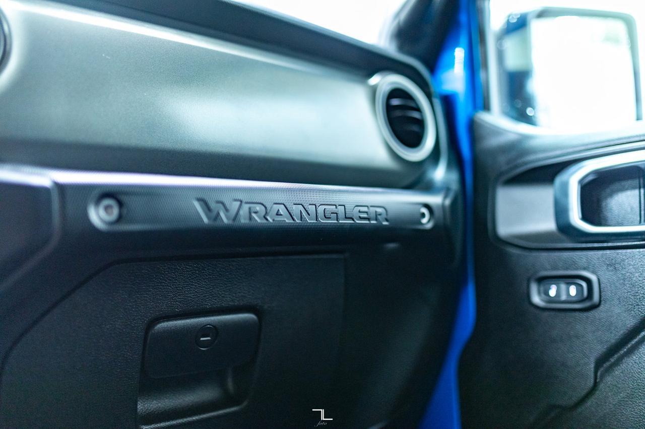 2023 Jeep Wrangler 4x4 Sport S Nav BCam Red Deer AB