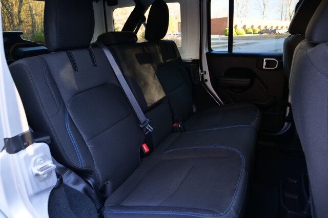 2023 Jeep Wrangler 4xe Rubicon 4X4 / Sky One Roof / Heated Seats! High Point NC