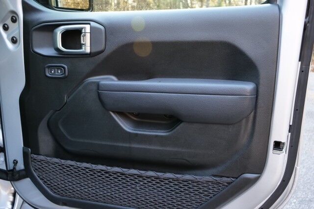 2023 Jeep Wrangler 4xe Rubicon 4X4 / Sky One Roof / Heated Seats! High Point NC