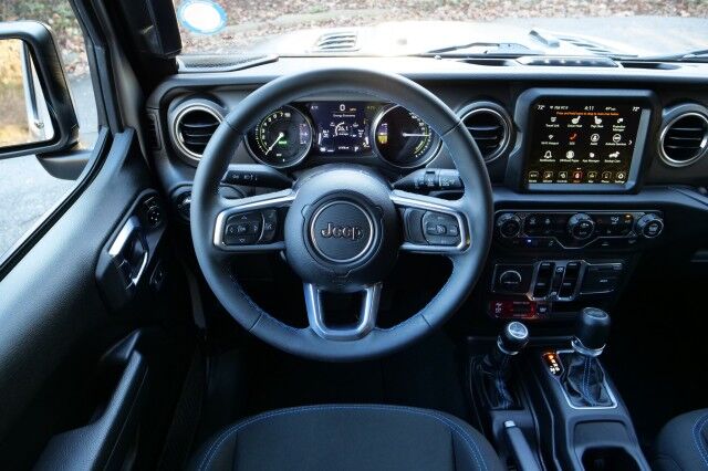 2023 Jeep Wrangler 4xe Rubicon 4X4 / Sky One Roof / Heated Seats! High Point NC