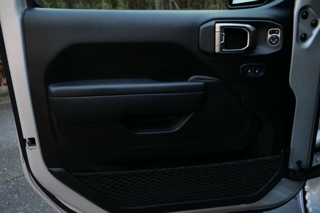 2023 Jeep Wrangler 4xe Rubicon 4X4 / Sky One Roof / Heated Seats! Lincolnton NC