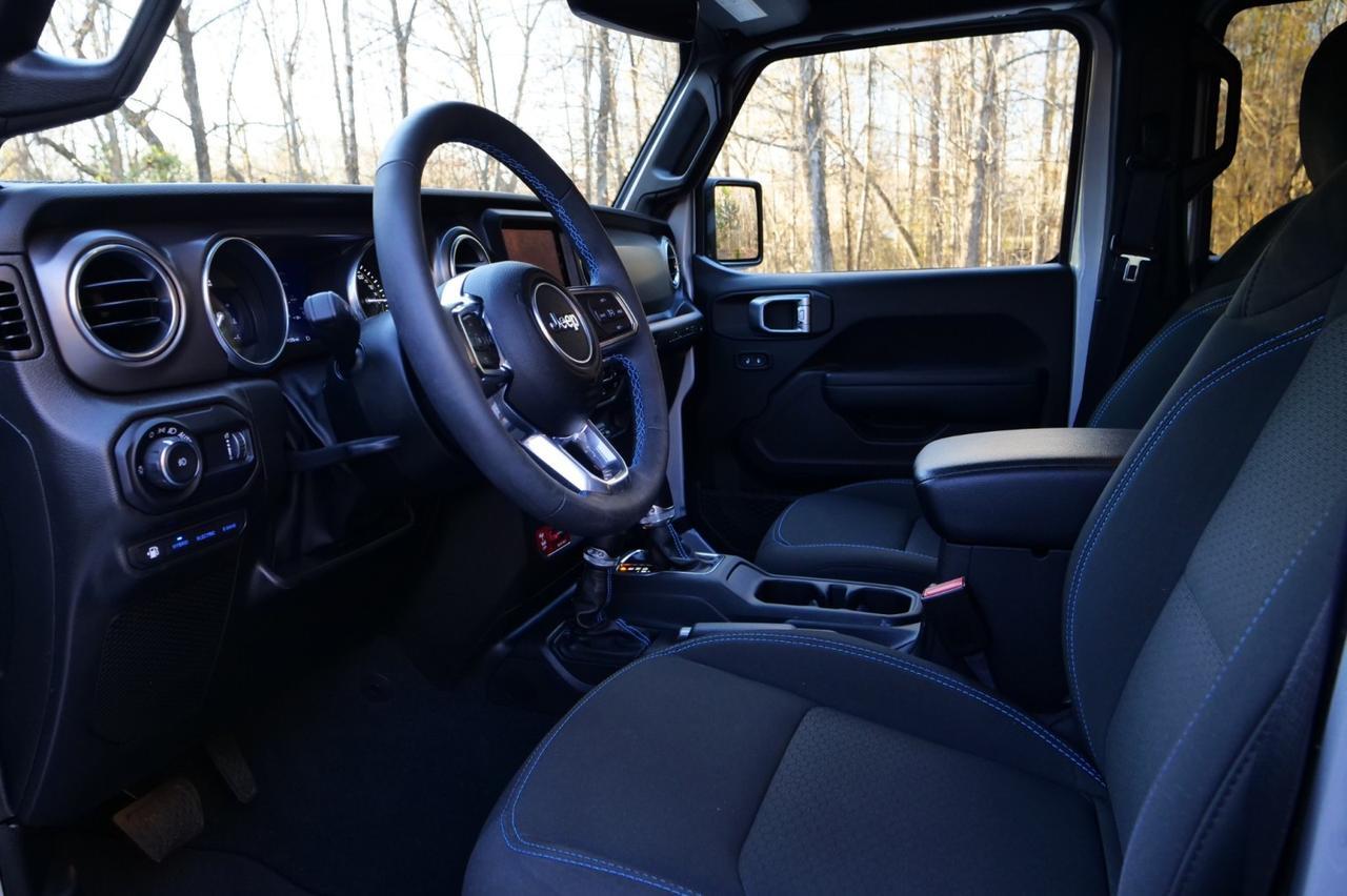 2023 Jeep Wrangler 4xe Rubicon 4X4 / Sky One Roof / Heated Seats! Lincolnton NC