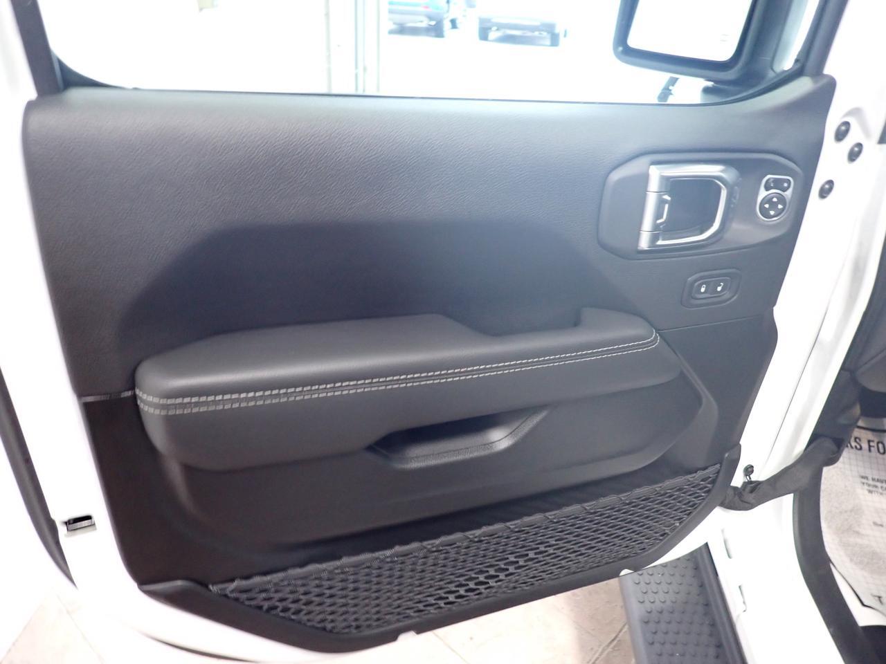 2023 Jeep Wrangler 4xe Sahara 4X4 4DR *HYBRID* LEATHER NAVI Listowel ON