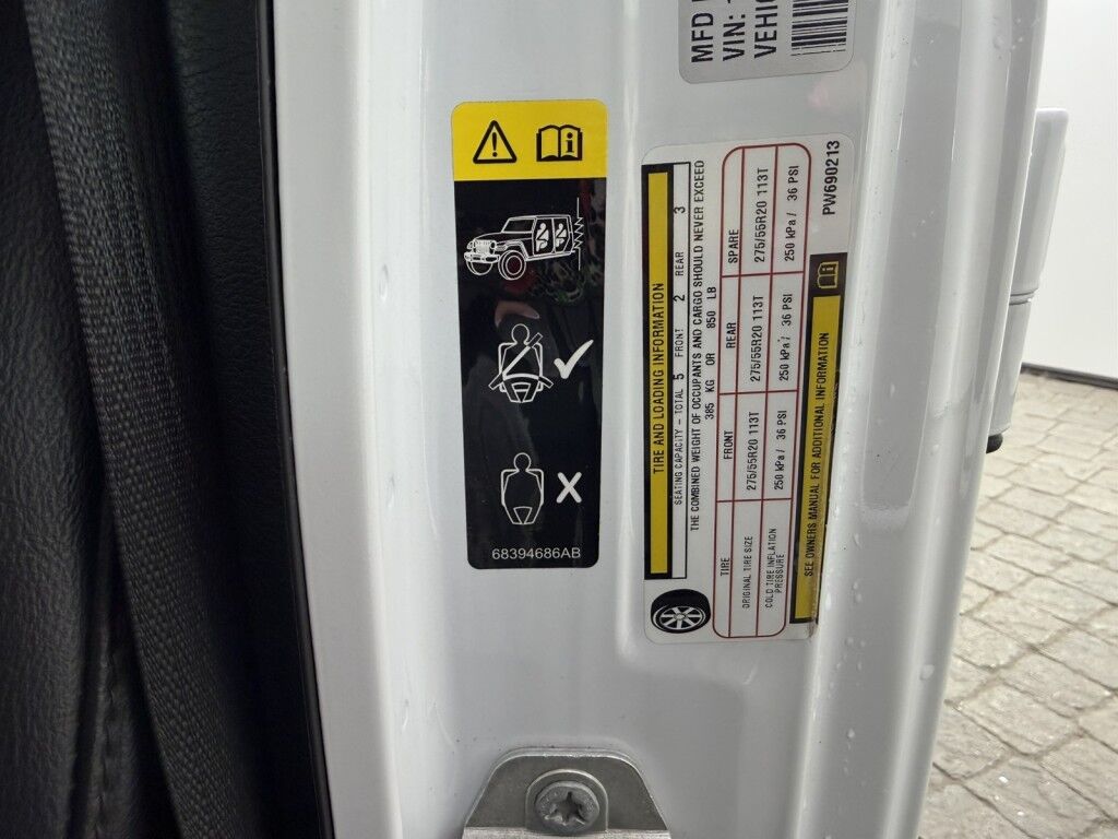 2023 Jeep Wrangler 4xe Sahara Leather 4x4 w/1-Touch Pwr Top Maumee OH